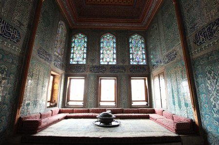 Museum Secrets visits world’s greatest museums | TV, eh?